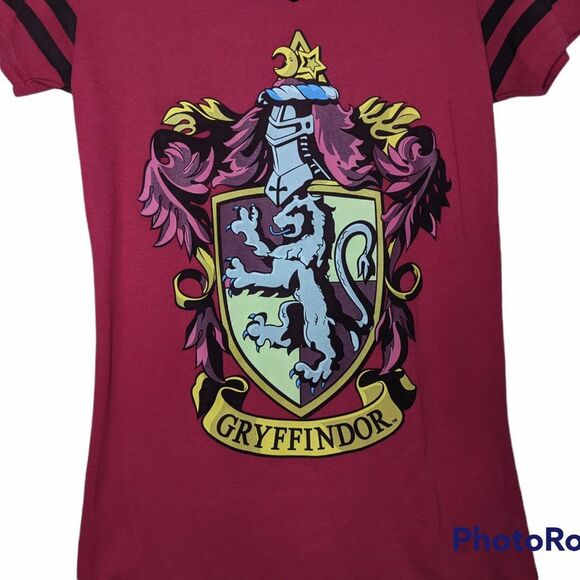 Junior's Harry Potter Gryffindor Short Sleeve T-Shirt, Size XL - Picture 3 of 5
